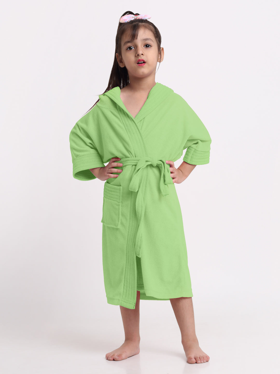 Unisex Kids Bathrobe – Comfy, Belted & Pocketed Ages (Parrot Green)