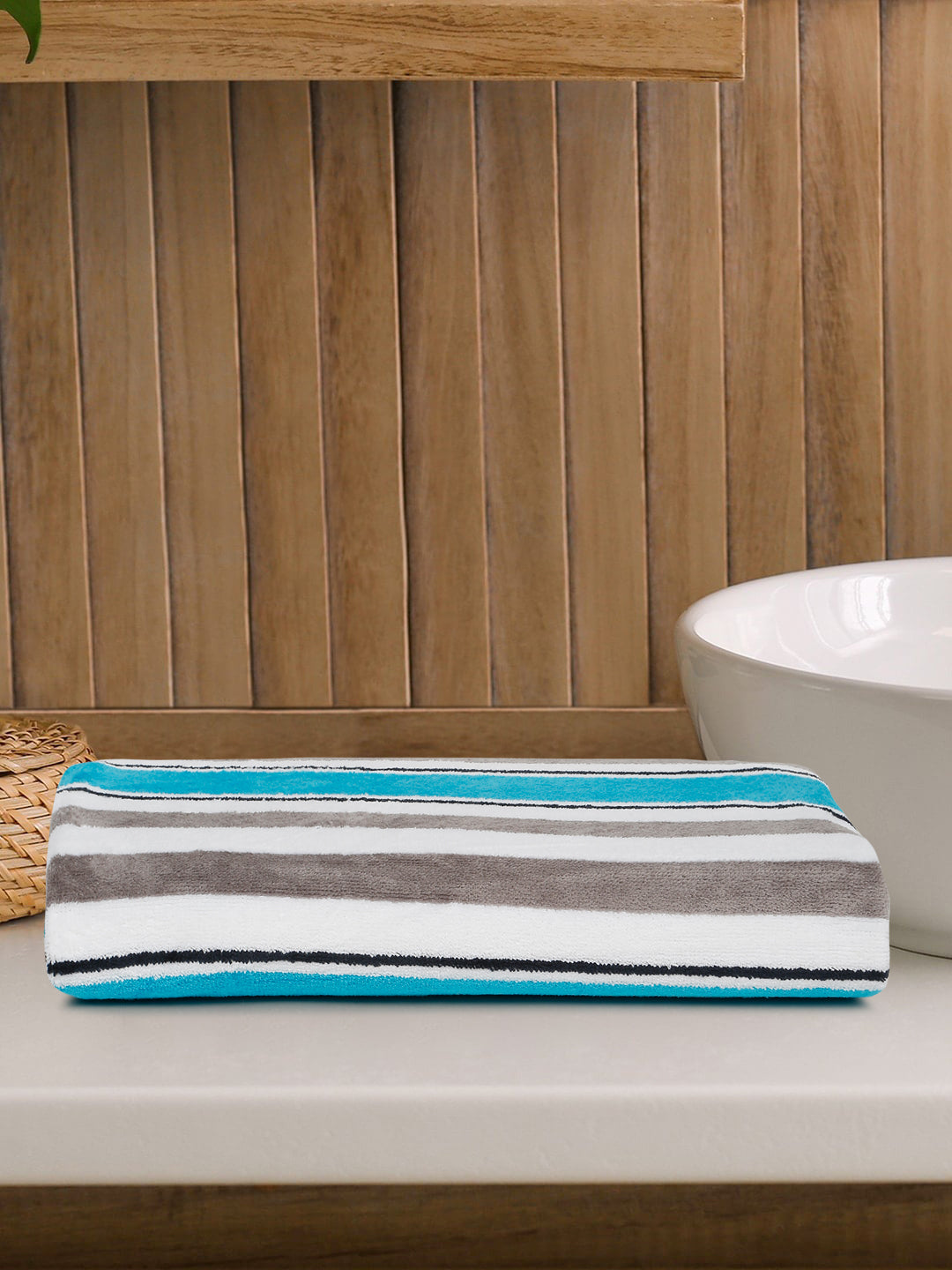 Coastal Stripe Beach Towel – Cool Ocean Tones, 75 x 145 cm