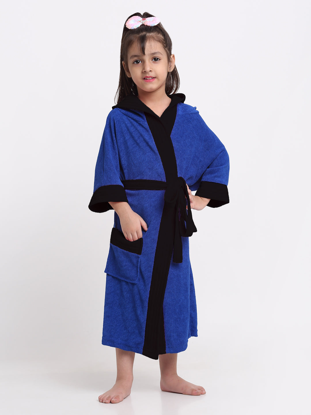 Unisex Kids Bathrobe – Comfy, Belted & Pocketed Ages (Turkish & Black)