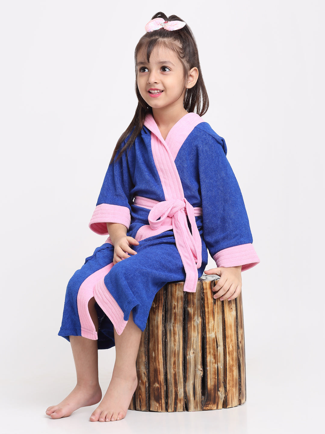 Unisex Kids Bathrobe – Comfy, Belted & Pocketed Ages (Turkish & Pink)